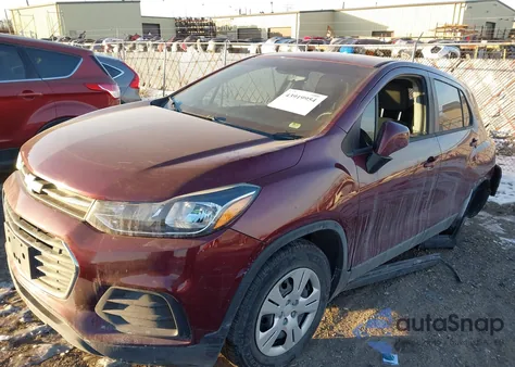 2017 Chevrolet Trax Ls z USA, uszkodzony, nr VIN 3GNCJKSBXHL275966